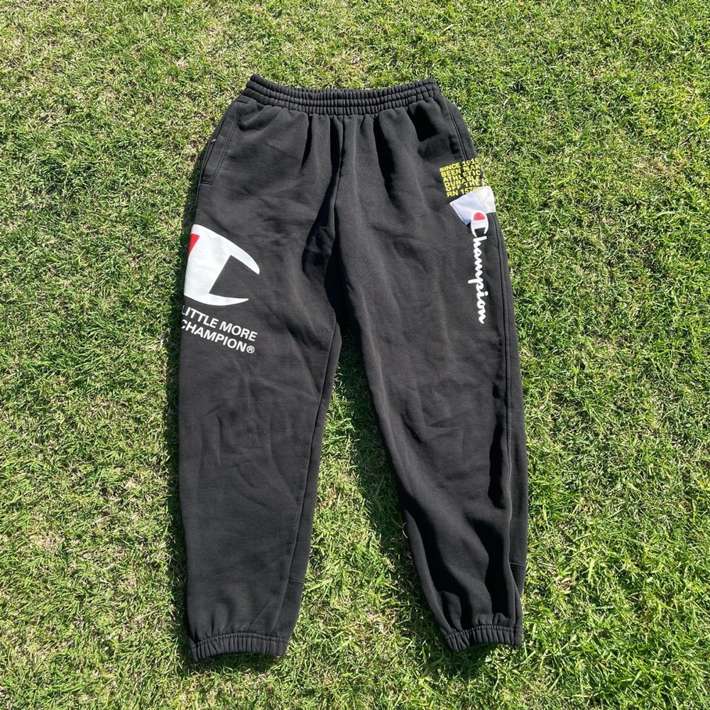 Champion Men's Black Joggers-tracksuits